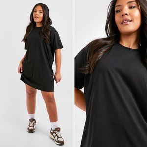 NWT Boohoo Oversized Basic T-Shirt Dress in Black